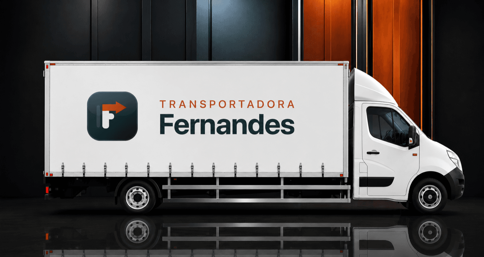 Caminhão da Transportadora Fernandes com atendimento de Fellipe Fernandes
